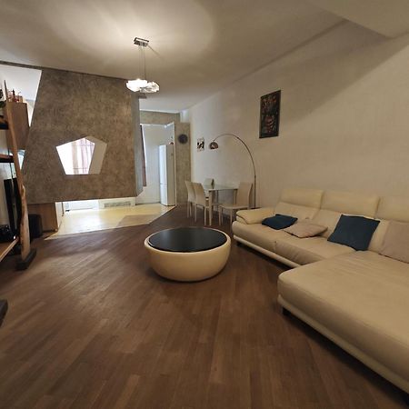 Luxury Apartment III Tbilisi Luaran gambar